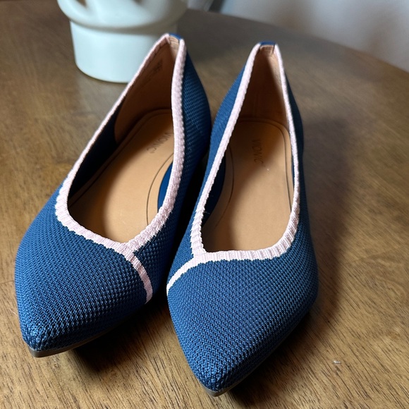 Vionic Shoes - Vionic Pointed Toe Knit Flats Blue Pink Trim Women Size 10 Career Ballet Flat